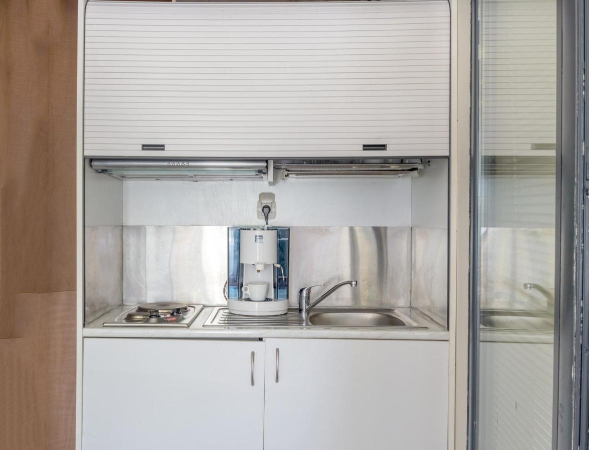 Arditou Akropolis Apartments-Suites アテネ エクステリア 写真